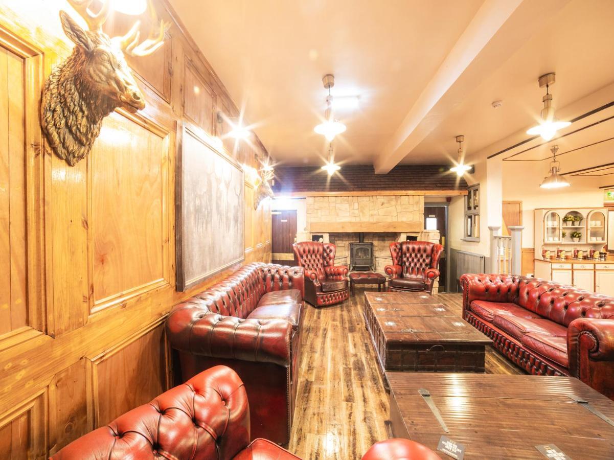Wombwell Churchill'S Hotel מראה חיצוני תמונה