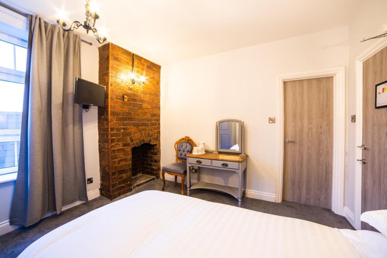 Wombwell Churchill'S Hotel מראה חיצוני תמונה