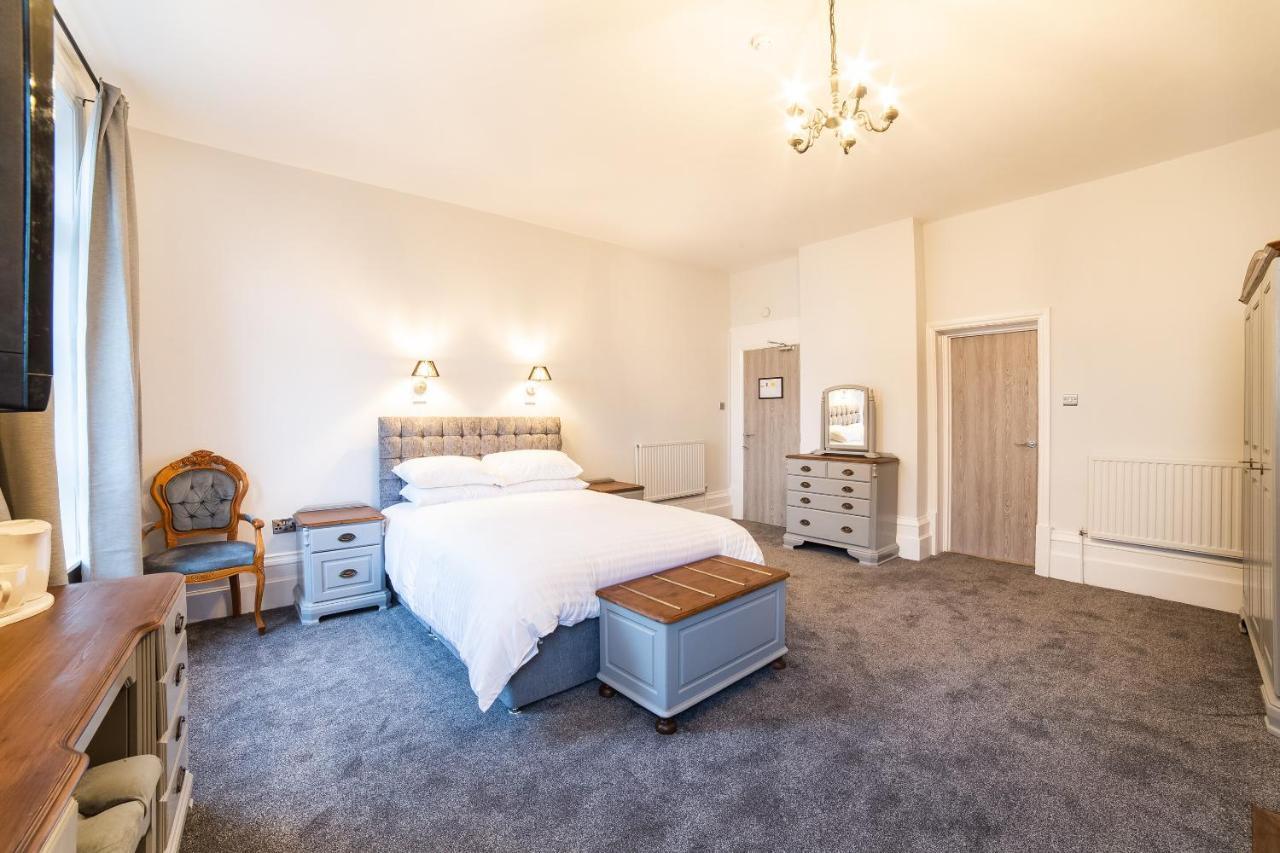 Wombwell Churchill'S Hotel מראה חיצוני תמונה